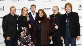 Spoznáte slávnu rodinnú kapelu?! Takto zostarli členovia Kelly Family