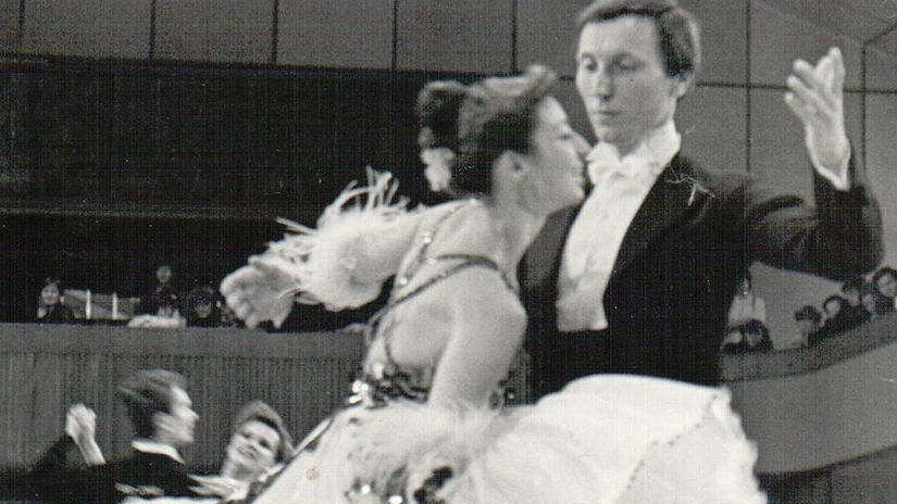 Aj profesionálom sa občas vyzuje topánka.