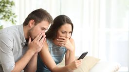 Má váš tínedžer v mobile nahé fotky spolužiakov?