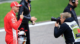 Kvalifikáciu si v rekorde trate podmanilo Ferrari. Vettel zaútočí na hetrik z 1. miesta