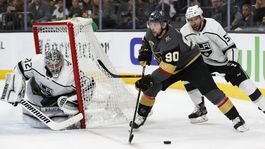 Vegas s Tatarom zlomilo Los Angeles v 2. predĺžení, Philadelphia odčinila debakel