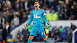 Milimetre od nešťastia. Hrdinu Newcastlu zdobí jazva