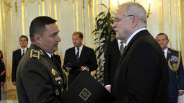 Zmeko bude náčelníkom Generálneho štábu, Slovensko vyšle vojakov do Pobaltia