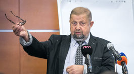 Švecová žiada preloženie Harabina na nižší súd