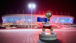 Futbalové MS budú strážiť aj kozáci, študenti v Moskve protestujú proti fanzóne