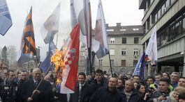Pre nadávky ultranacionalistu Šešelja prerušili Chorváti historickú návštevu Srbska