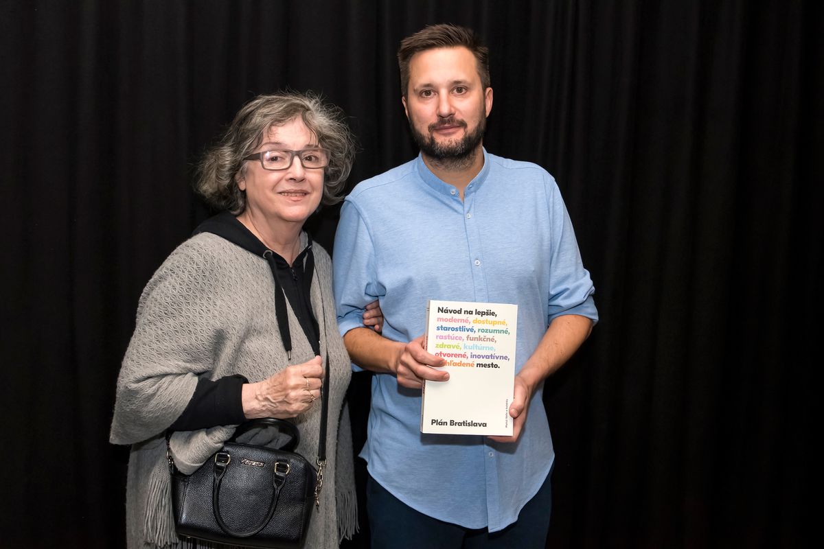Božidara Turzonovová a autor publikácie Plán...