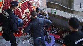 Francúzska polícia zasiahla proti protestujúcim študentom Parížskej univerzity