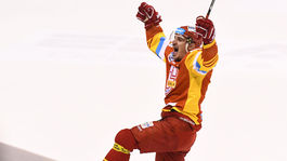 Dukle chýbajú hráči. Na ľad sa vracia riaditeľ Radivojevič