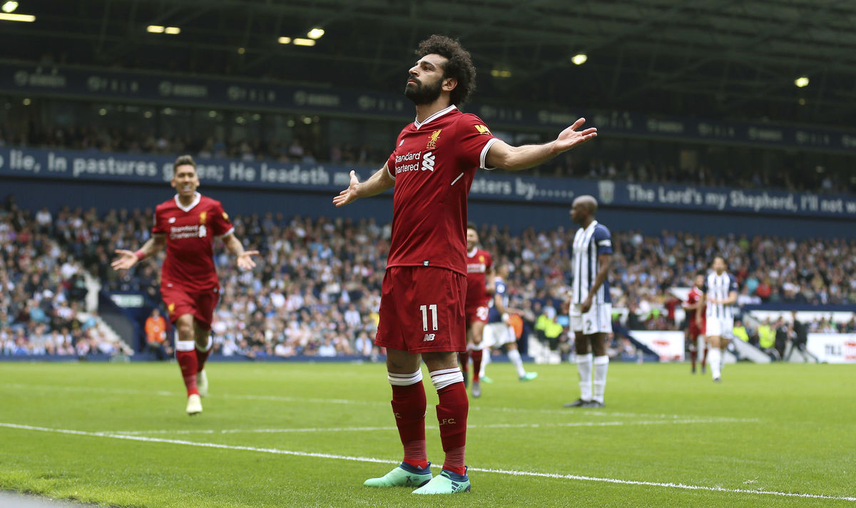 Mohamed Salah z FC Liverpool sa teší z gólu.