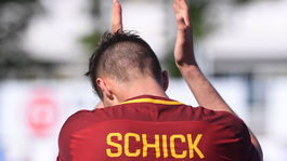 AS Rím uspel vo Ferrare, prvý gól v sezóne dal Čech Schick. Šok v Miláne!