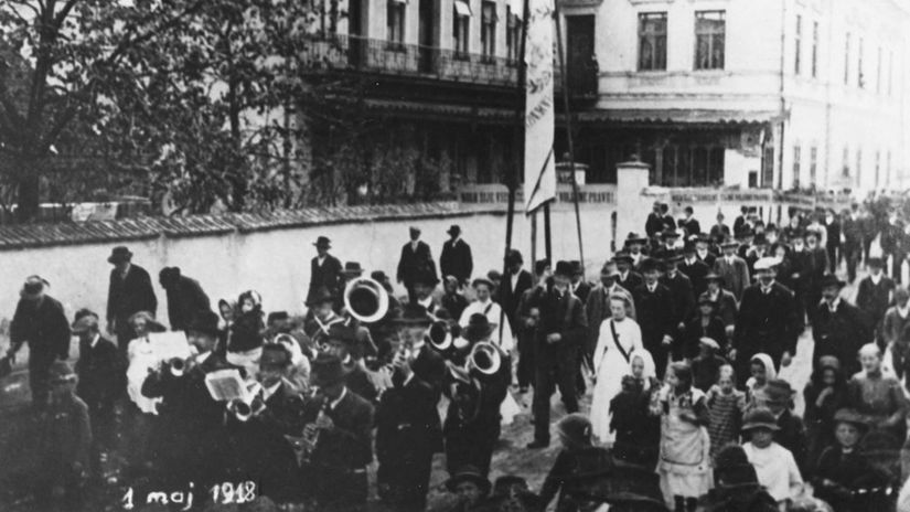 Na mikulášskej manifestácii sa 1. mája 1918...