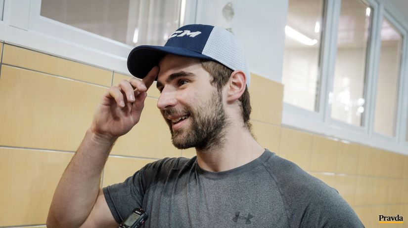 Obranca Mário Grman na zraze v Piešťanoch.