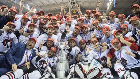 SR Hokej Finále Muži TL Trenčín B. Bystrica TNX