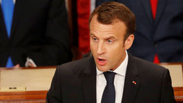 Macron v Kongrese: Irán by nikdy nemal mať jadrové zbrane