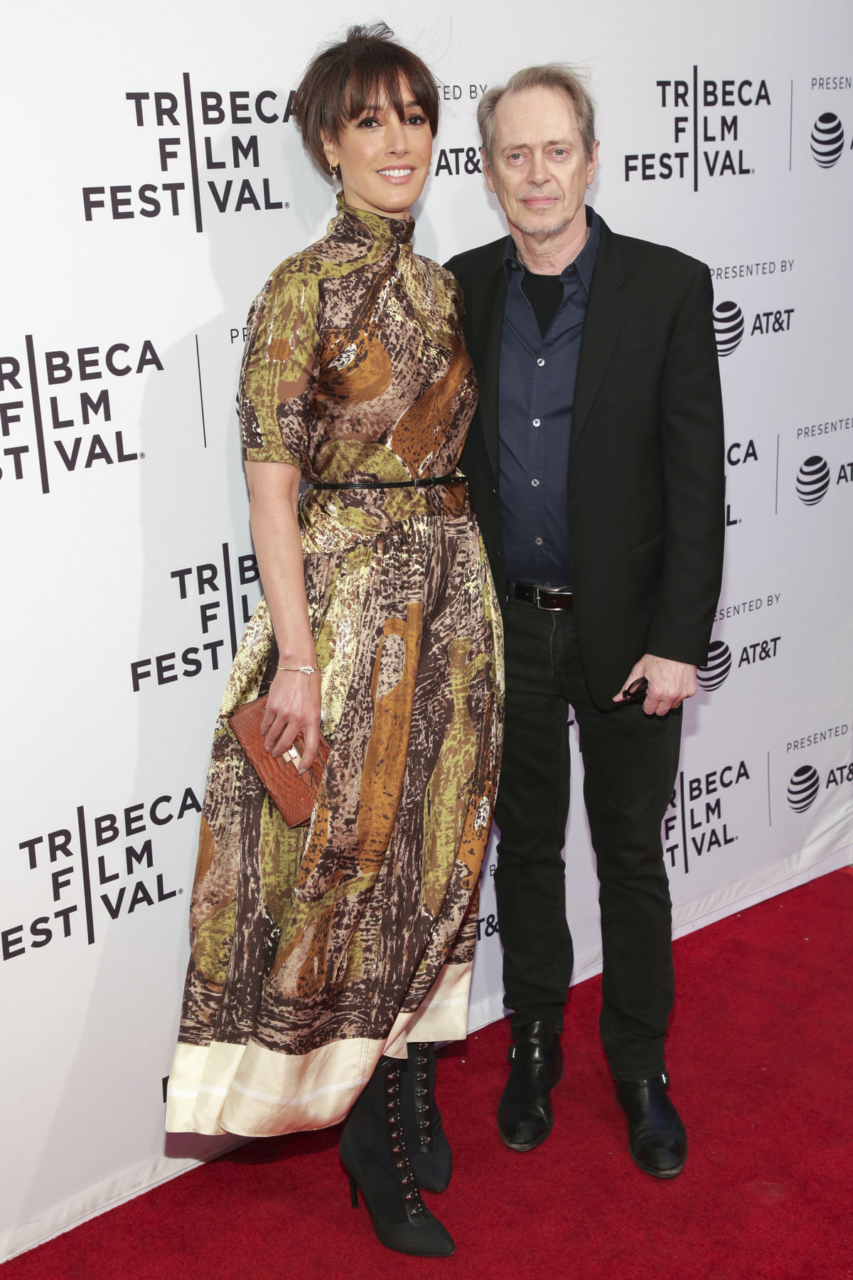 Herečka Jennifer Beals (vľavo) a Steve Buscemi...