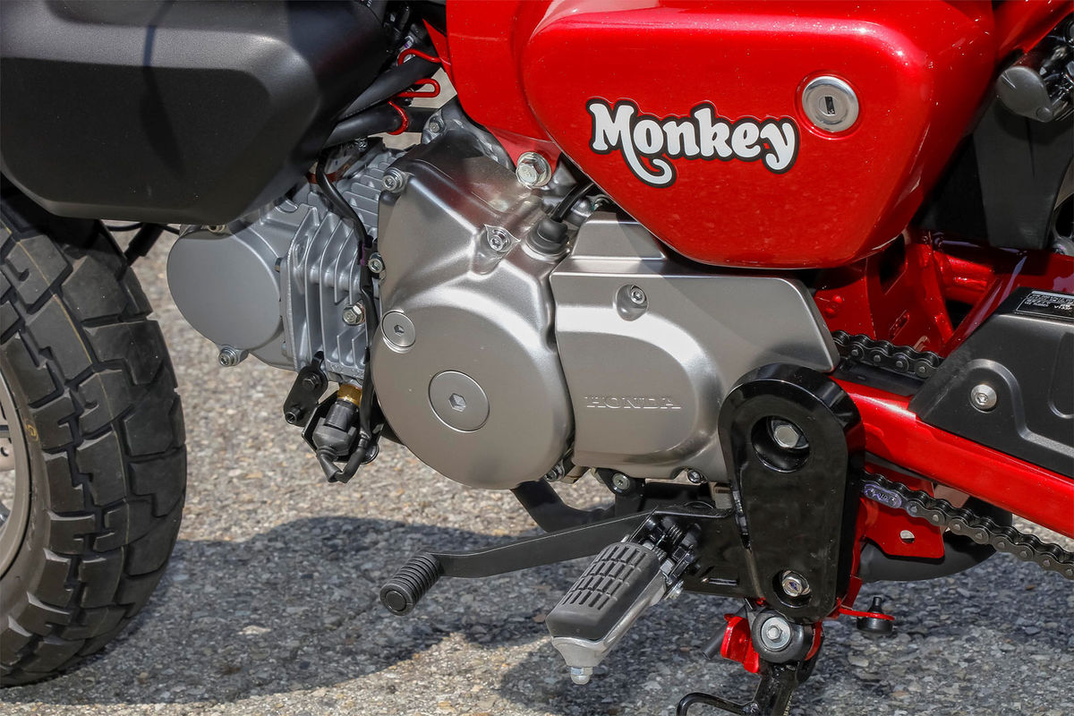 Namiesto pôvodného motora s objemom 49 ccm...