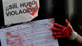 Verdikt v prípade údajného znásilnenia mladej ženy vyvolal v Španielsku protesty