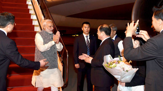 Prezident Číny a indický premiér rokujú v čase napätia na hranici