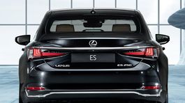 Lexus ES - 2018
