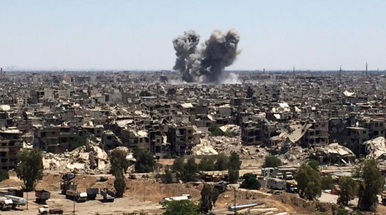 Sýrska vláda prevzala kontrolu nad enklávou povstalcov v provincii Homs