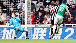Phillips prekonal Dúbravku, Newcastle padol s posledným