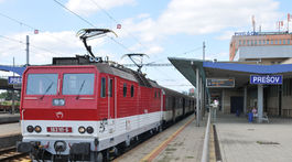 Železnice ponúkajú pozemky na parkoviská