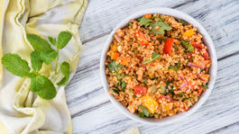 Stredomorský šalát s bulgurom zvládnete za pár minút