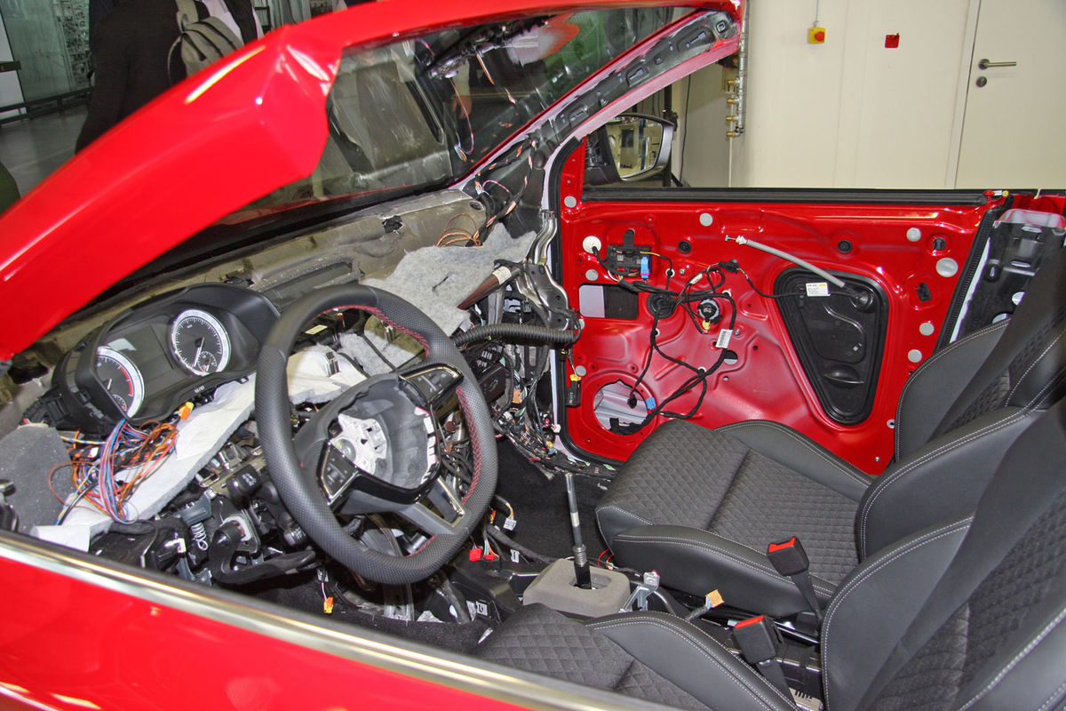 Aj pohľad do interiéru naznačuje, že študenti...