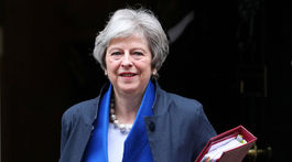 Britská vláda sa nevie dohodnúť