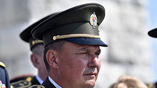 Na snímke náčelník Generálneho štábu...