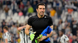 Juventus sa po obrate s Bolognou priblížil k obhajobe