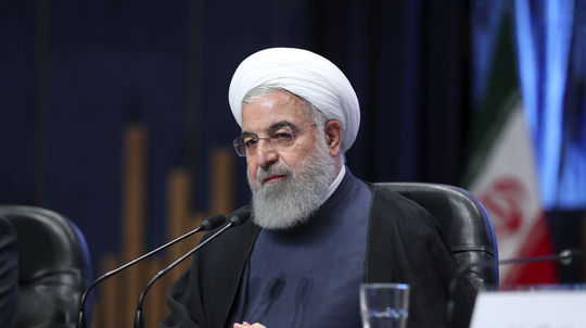 Rúhání: Irán sa bude držať jadrovej dohody pri ekonomickom prospechu