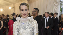 Sarah Paulson prišla na podujatie v kreácii Prada,.