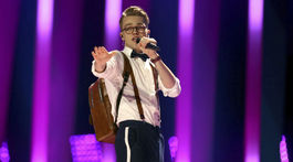 Český spevák Mikolas Josef zabodoval, mieri do finále Eurovízie