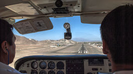 Peru, Nazca, lietadlo, piloti, pristávacia dráha, letisko, runway