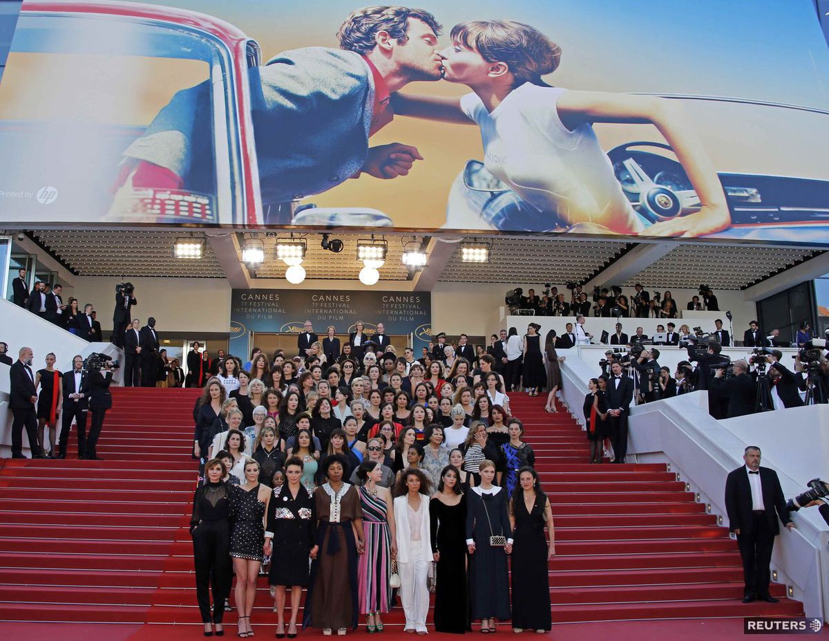 82 žien protestovalo v Cannes za rovnosť...
