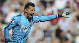 Budúcnosť Dúbravku je vyriešená. Upísal sa United na štyri roky