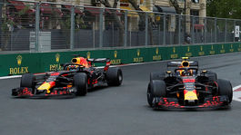 Jazdci Red Bullu zaplatia za vzájomnú kolíziu šesťmiestnu sumu