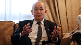 Le Drian: Jún je konečný termín pre riešenie írskych hraníc