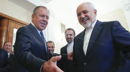 Lavrov uistil Zarífa o zachovaní jadrovej dohody vypovedanej USA