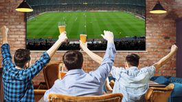 Vojnová sekera medzi hoteliermi a umelcami