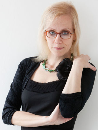 Elena Hidveghyová-Yung.