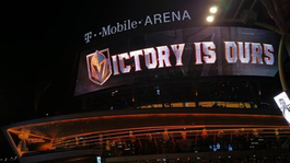 VIDEO: Vo Vegas vedia, ako potešiť ľudí. Pozrite si veľkú predzápasovú šou 