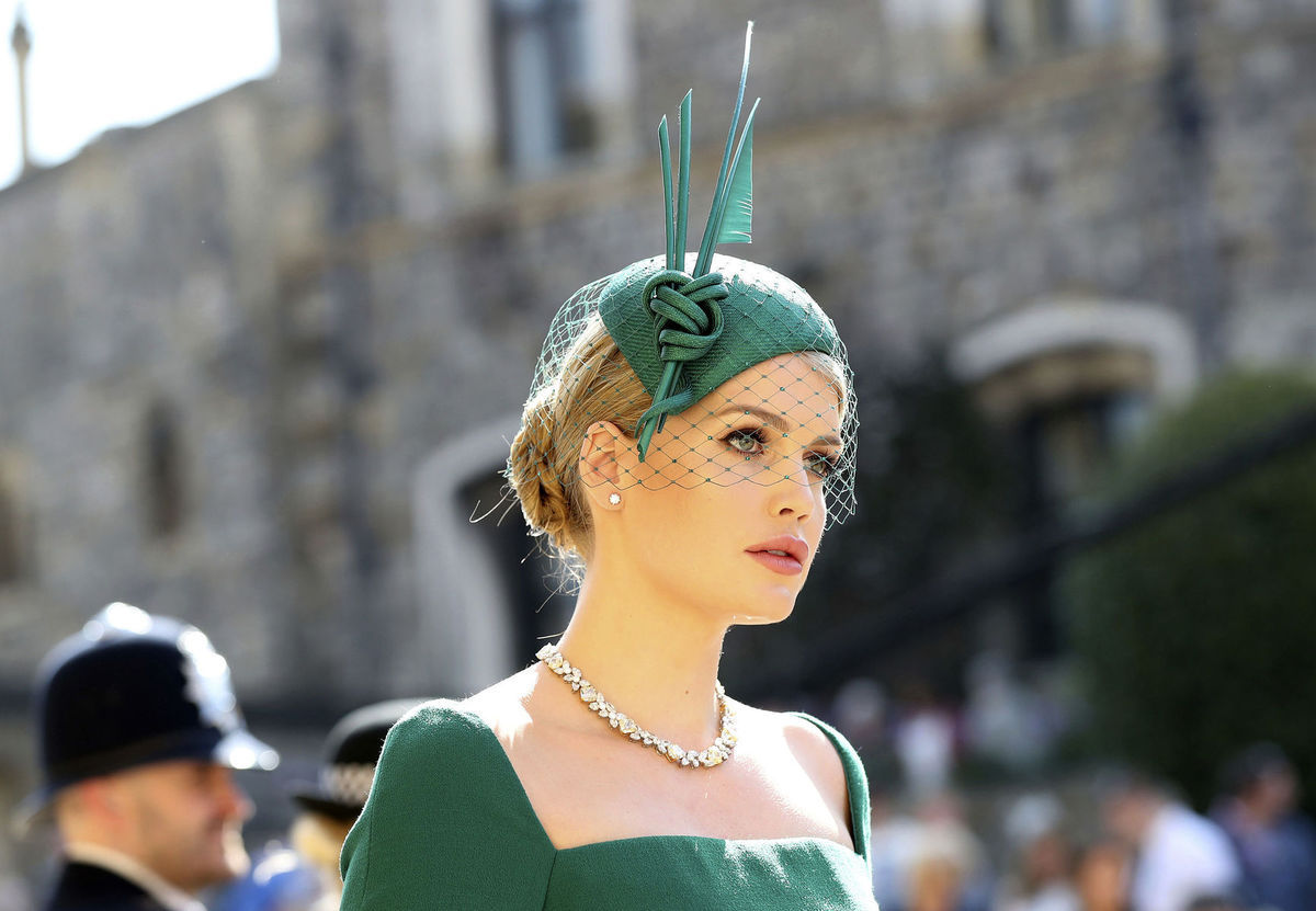 Lady Kitty Spencer vyzerala očarujúco.