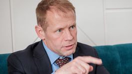 Atašé USA na Slovensku Jon Dunn: F16 je schopné lietadlo 