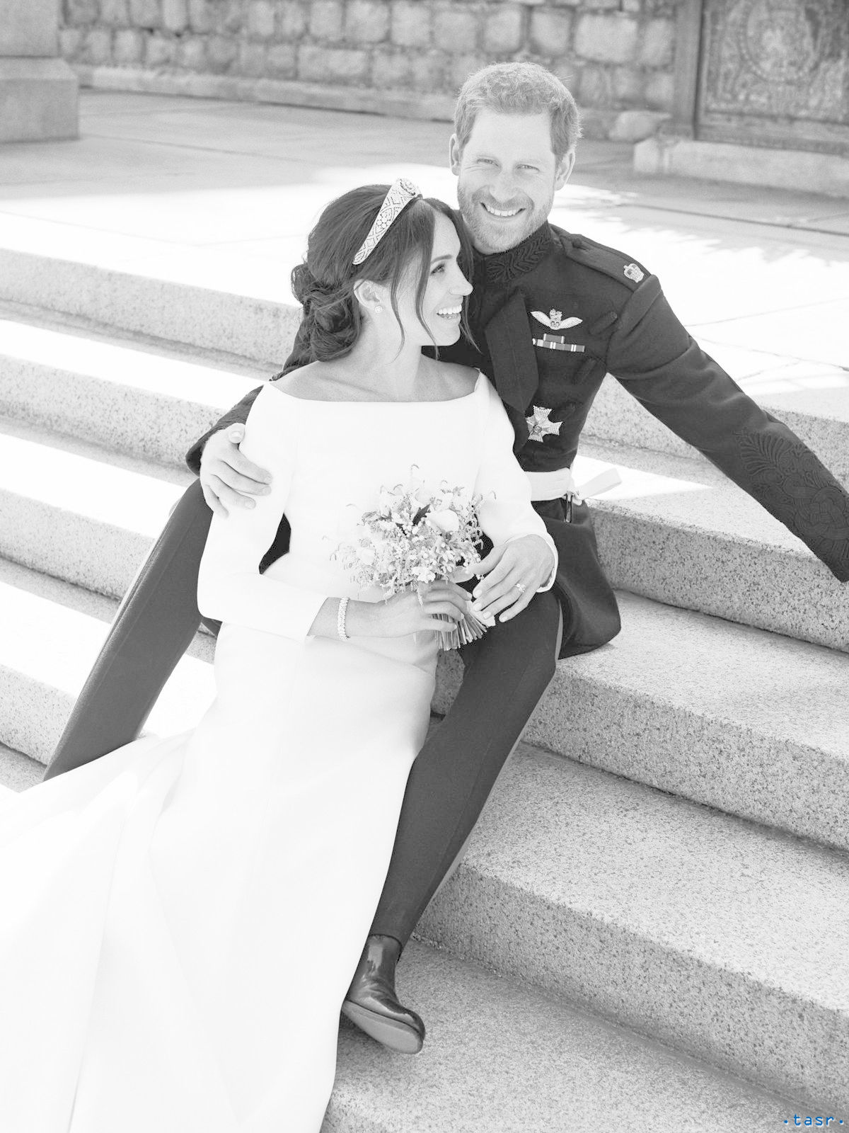 Oficiálna svadobná fotografia britského princa...