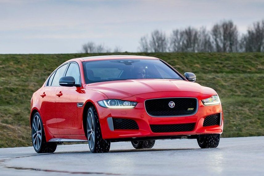 Nová verzia Jaguaru XE 300 Sport má síce pod...