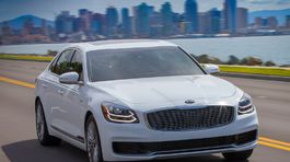 Kia-K900-2019-1024-08