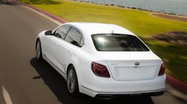 Kia-K900-2019-1024-0c